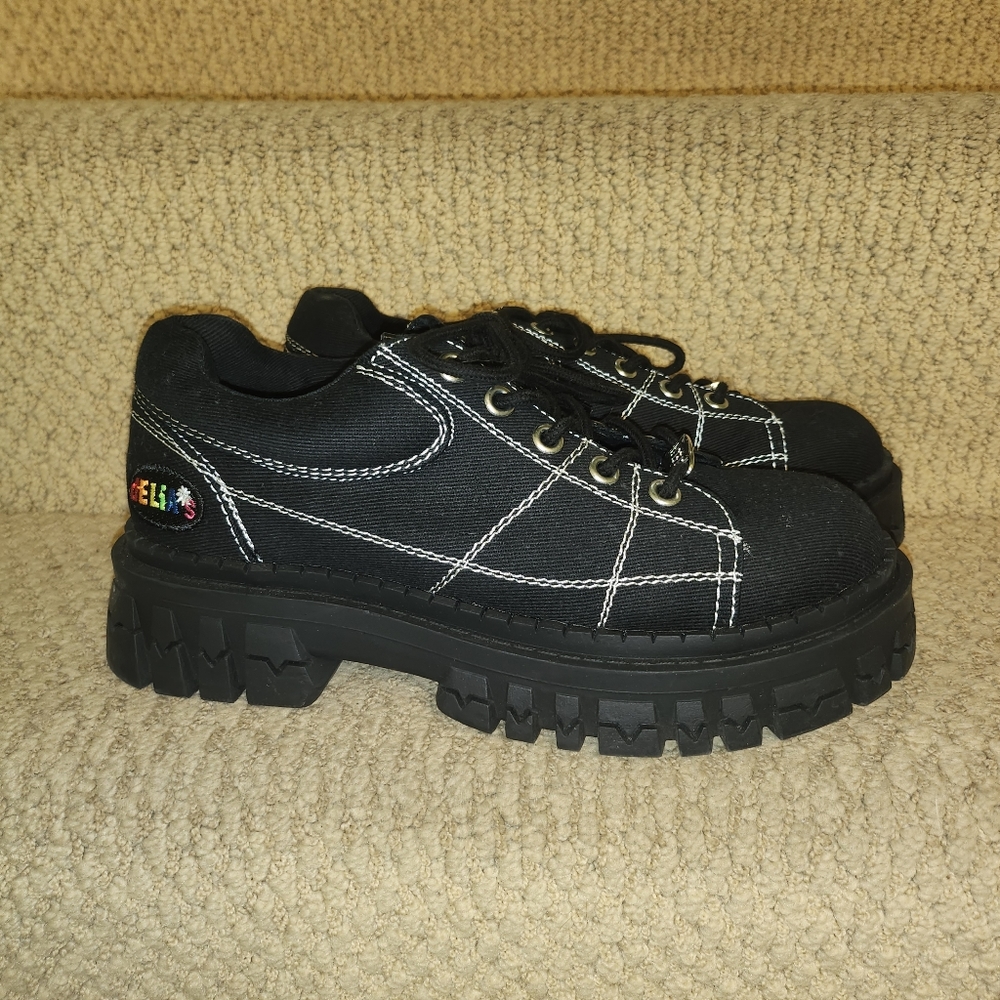 Delias black Oxford shoes